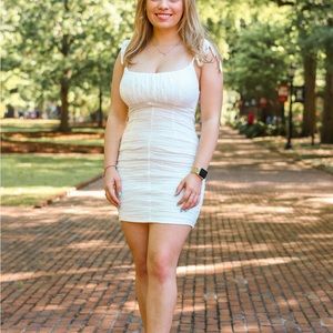 White lace bodycon dress